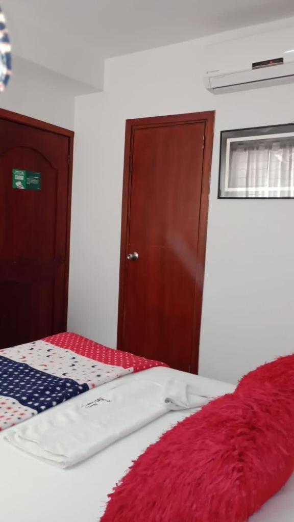 Hostal Kumbaya Santa Marta  Bagian luar foto