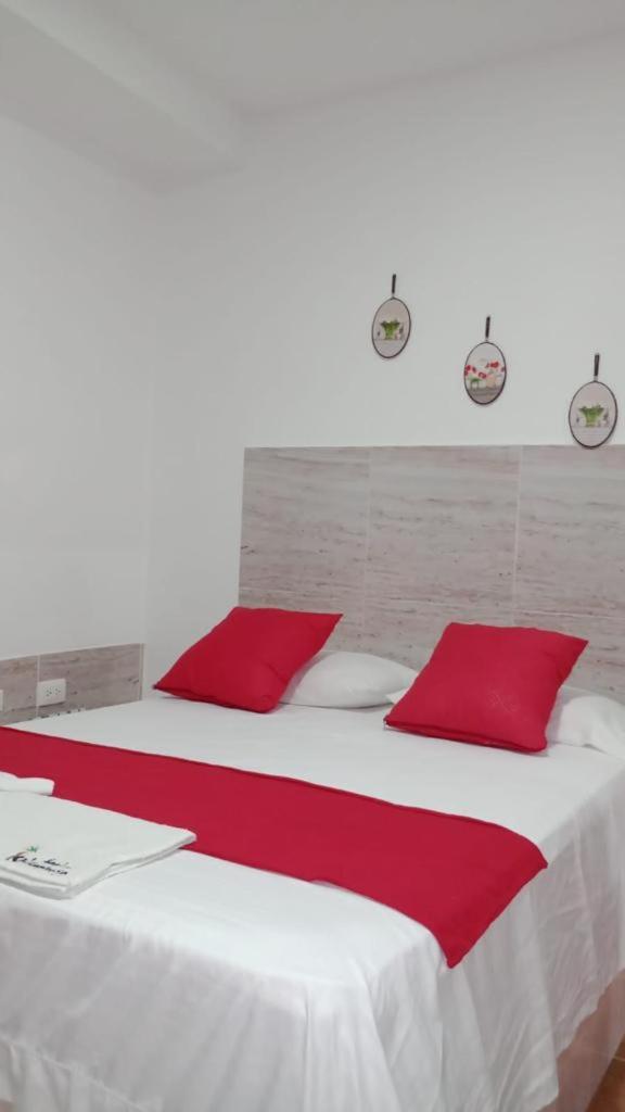 Hostal Kumbaya Santa Marta  Bagian luar foto