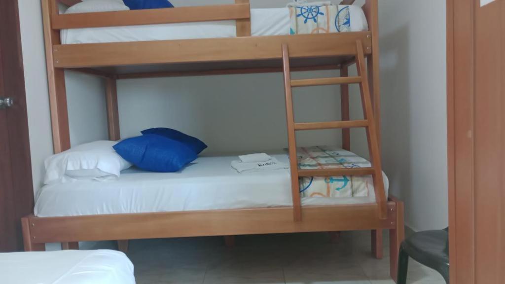 Hostal Kumbaya Santa Marta  Bagian luar foto